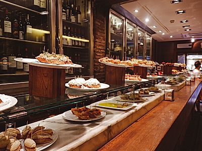 Old Quarter Private Walking Tour with Food & Wine Tasting