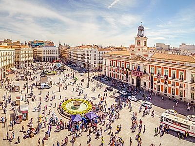 Upgrade to Madrid by Private Transfer with a Stop in Zaragoza