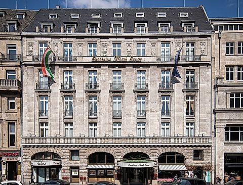 Large Luxury Hotel in Cologne