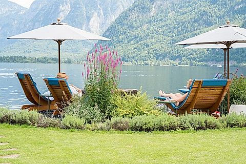 Charming Lakeside Apartments in Hallstatt